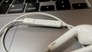 EarPods（3.5mmヘッドフォンプラグ）
